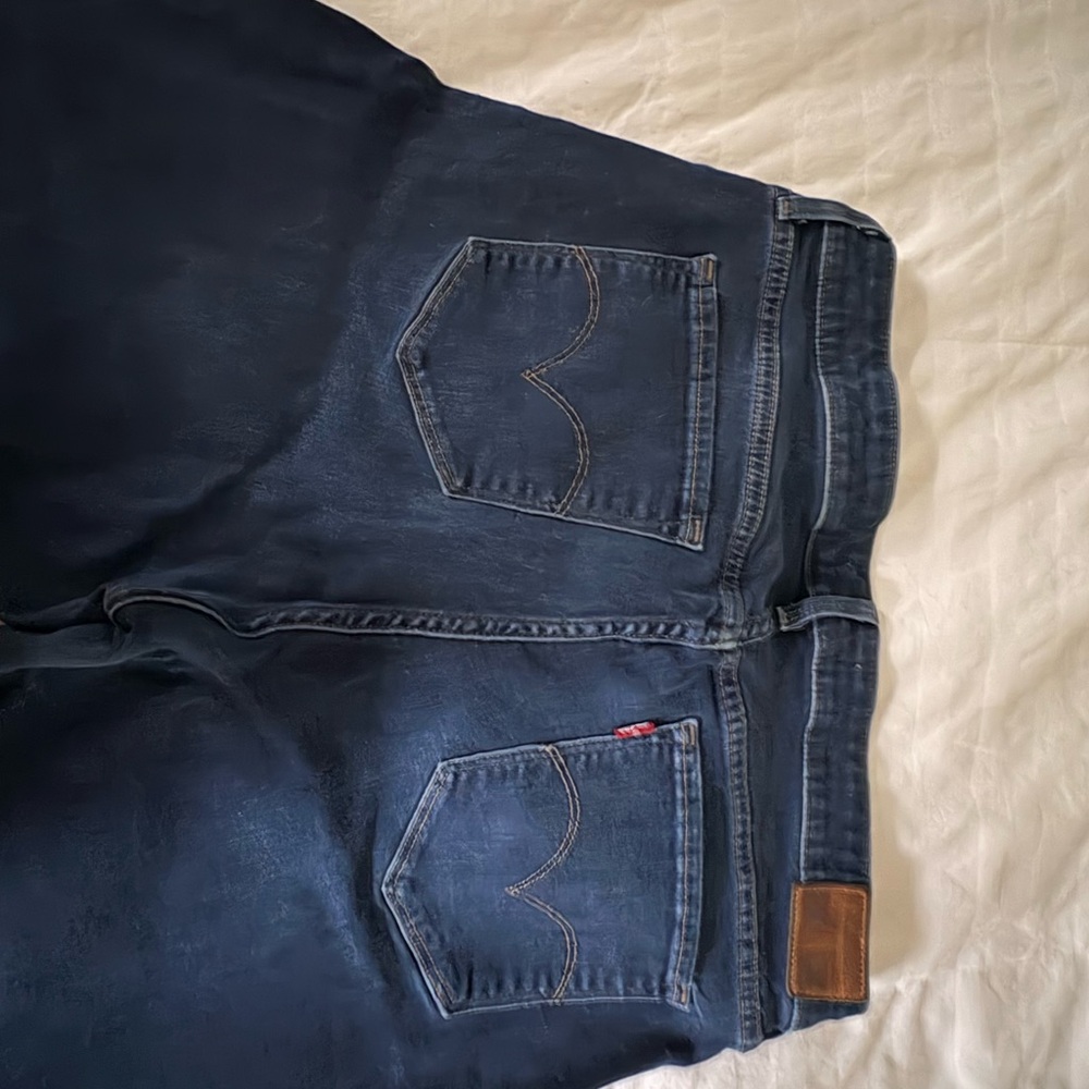 Levi’s 311 Shaping Skinny Women’s Jeans